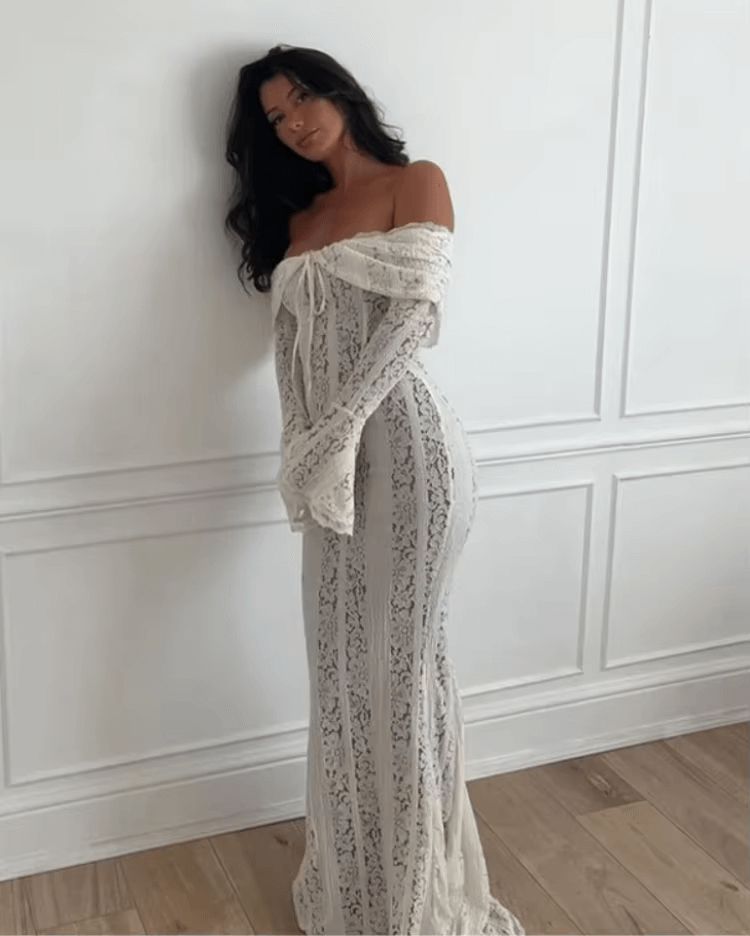 Vestito Lungo Bianco Off-Shoulder - Candore Sublime: Purezza Assoluta
